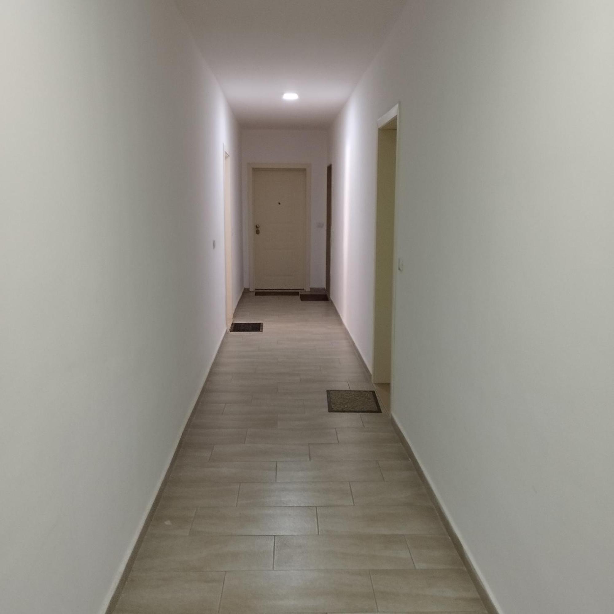 Hergi Apartament Vlorë Екстериор снимка