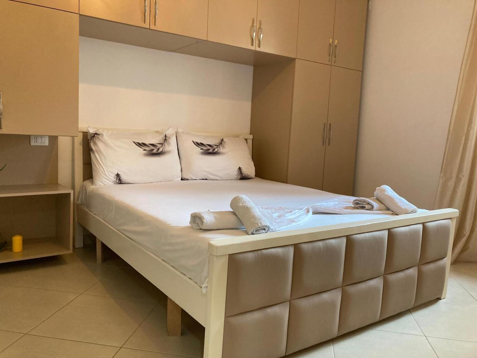 Hergi Apartament Vlorë Екстериор снимка