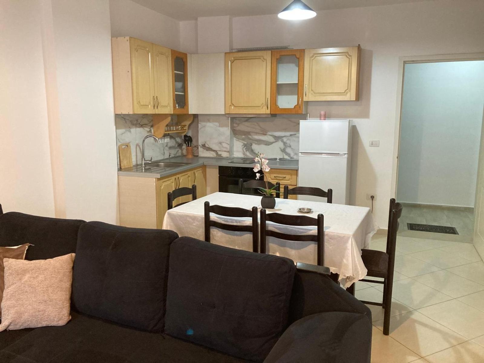 Hergi Apartament Vlorë Екстериор снимка